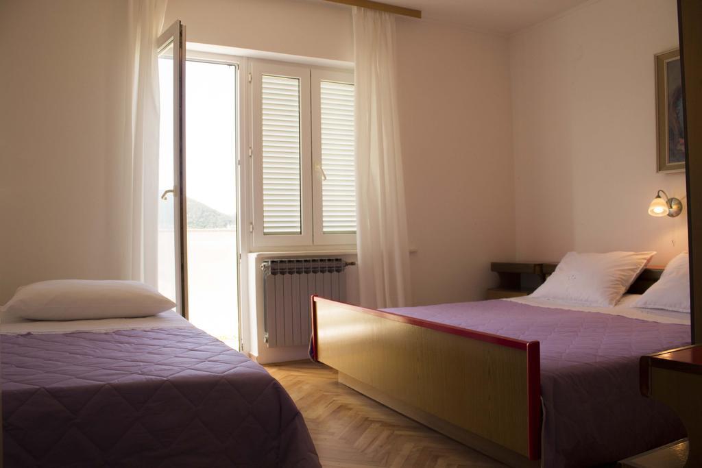 Apartment Gulic Supetarska Draga Eksteriør billede